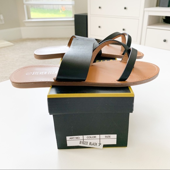 Steven Ella Black Toe Strap Sandal B16233 - Picture 8 of 8